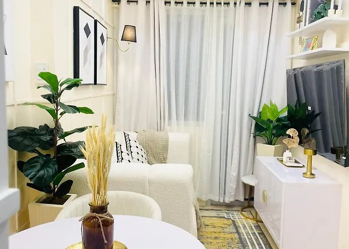2br With Balcony, Near Naia 1,2,3 Bellavistaatfieldresidence * Manila